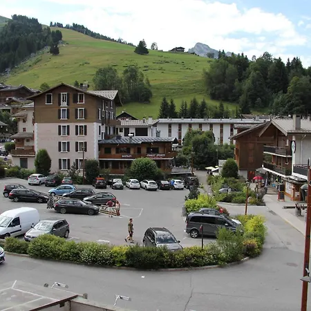 Petit A 250 M Des Pistes Avec Balcon Au Centre De - Fr-1-459-233 Lejlighed La Clusaz